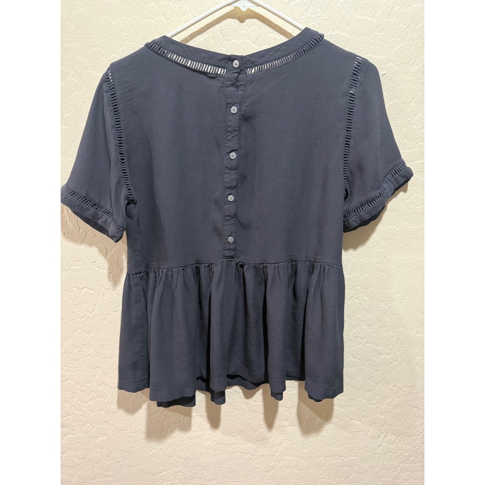 LOFT Womens Navy Blue Short Sleeve Peplum Blouse Ladder Stitch Button Back Top - Picture 3 of 3